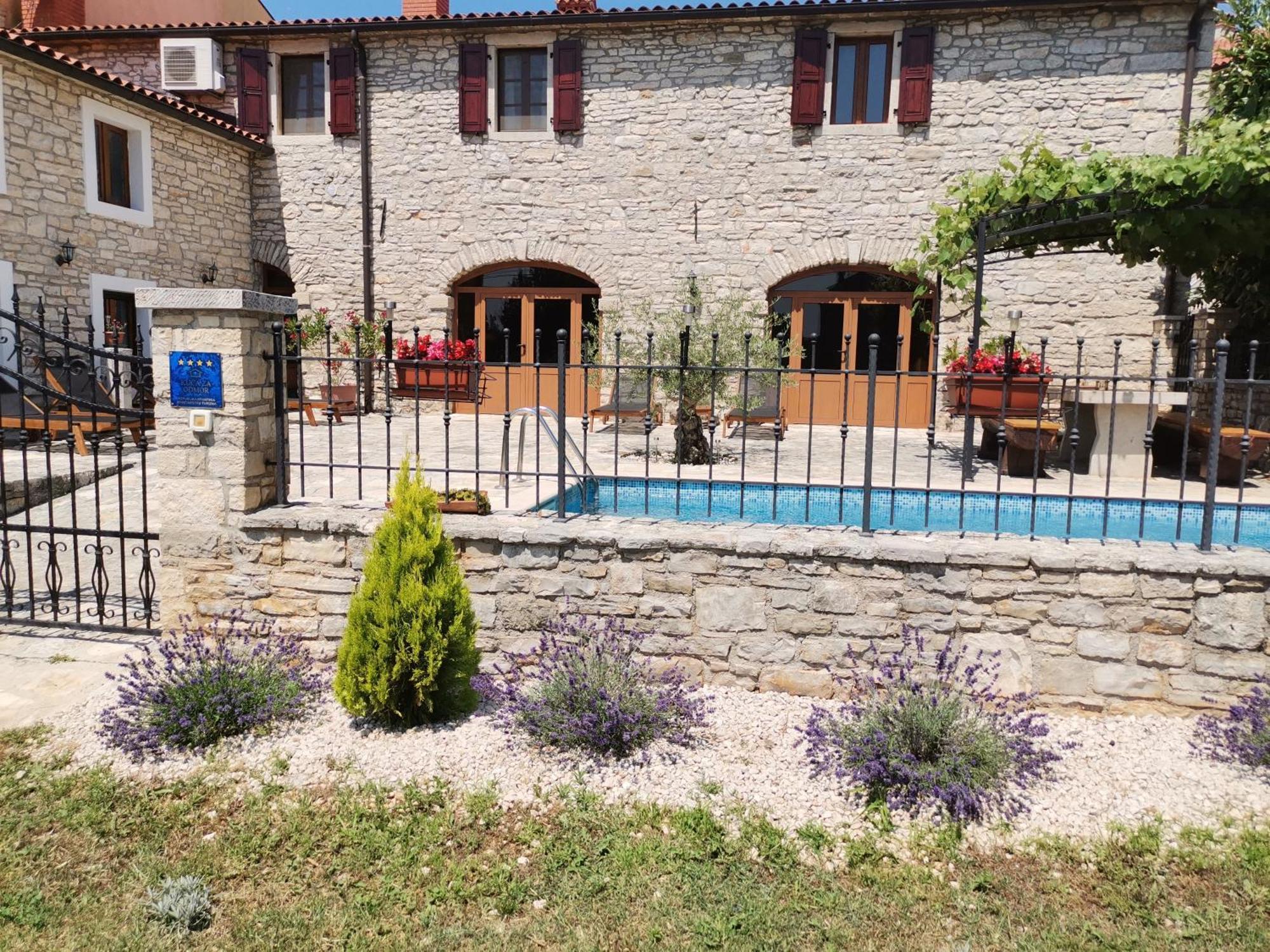 Villa Rustica Buje Exterior foto