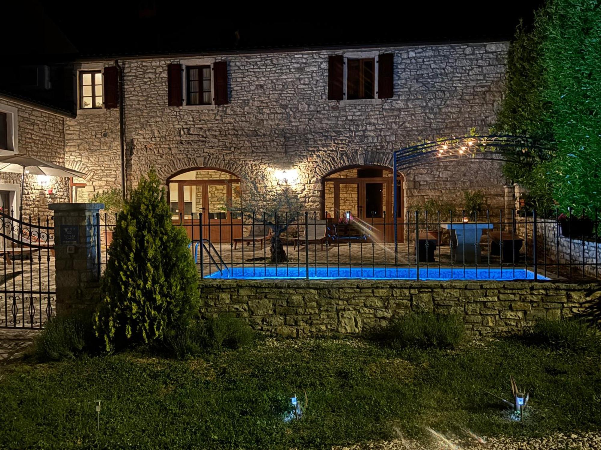 Villa Rustica Buje Exterior foto